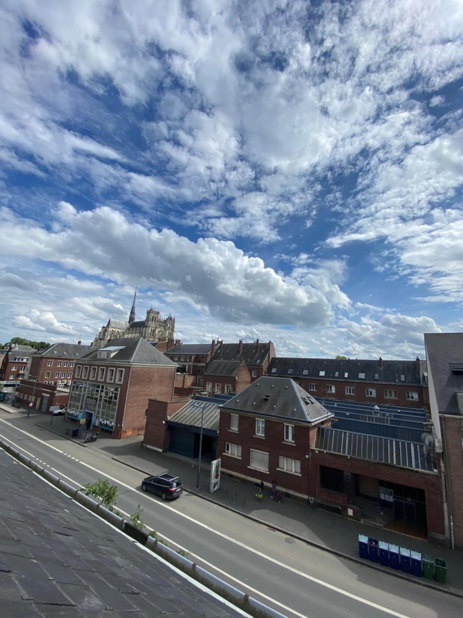 Apartamento LA FABRIQUE en HYPERCENTRE PARKING GRATUIT Amiens Exterior foto